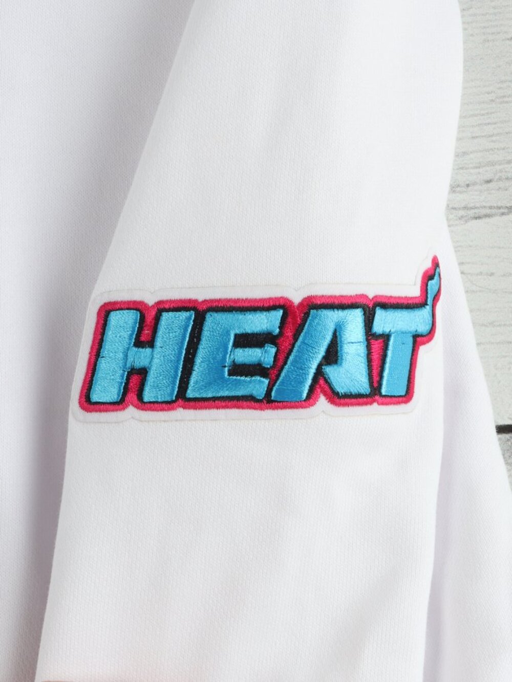 Pro Standard MIAMI HEAT Original Vice Pullover Hoodie Size Small - Picture 8 of 13